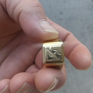 Men's 18k ring